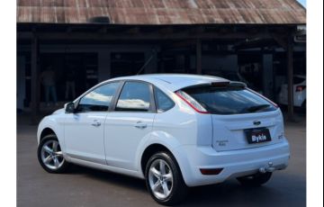 Ford Focus Hatch Ghia 2.0 16V (Flex) (Aut) - Foto #2