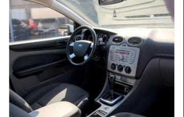 Ford Focus Hatch Ghia 2.0 16V (Flex) (Aut) - Foto #6