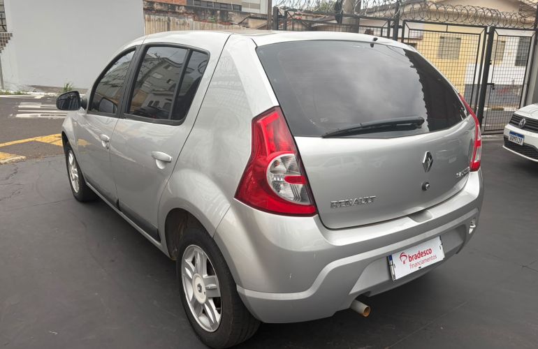 Renault Sandero 1.6 Privilege 8v - Foto #4