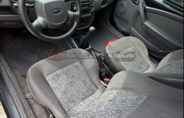Ford Ka 1.0 MPi 8v - Foto #9