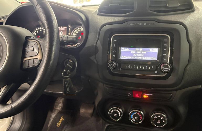 Jeep Renegade 1.8 16V Sport - Foto #9