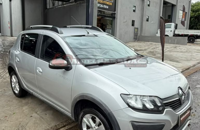 Renault Sandero 1.6 Stepway 8v - Foto #3