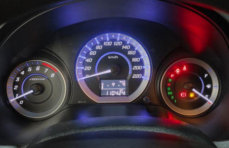 Honda City 1.5 LX 16v - Foto #4