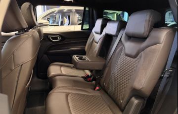Jeep Commander 1.3 T270 Turbo Overland - Foto #7