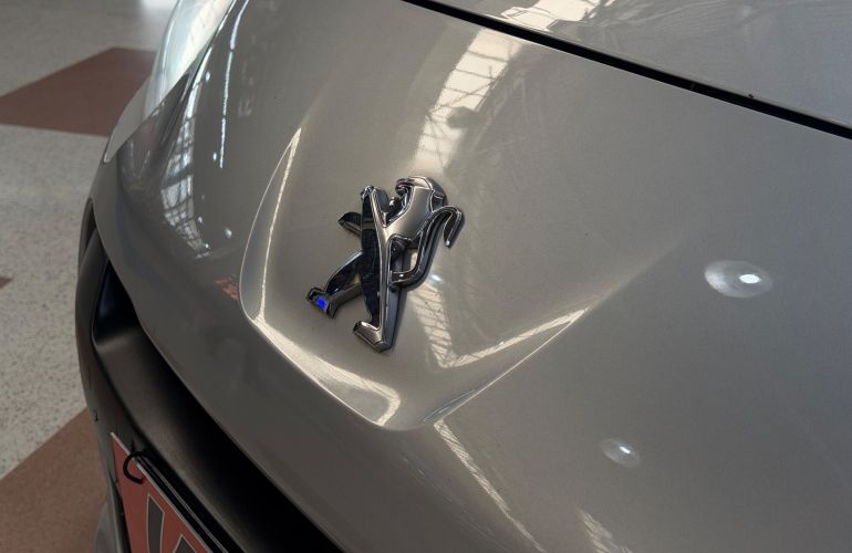 Peugeot 308 1.6 Active 16v - Foto #8
