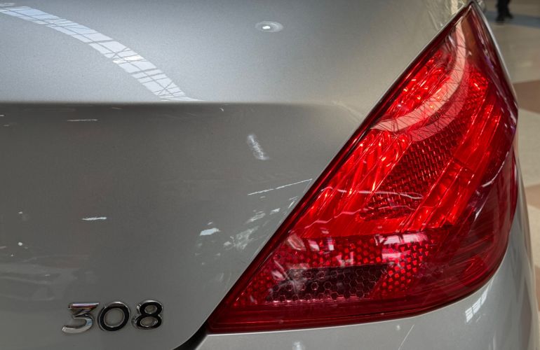 Peugeot 308 1.6 Active 16v - Foto #10