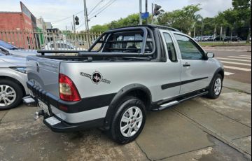 Fiat Strada Adventure 1.8 8V (Cabine Estendida) - Foto #2