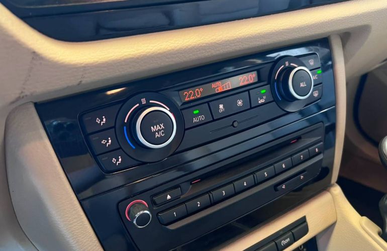 BMW X1 2.0 16V sDrive18i - Foto #7