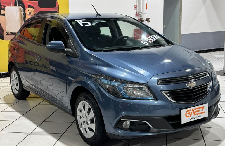 Chevrolet Onix 1.4 MPFi LT 8v - Foto #3
