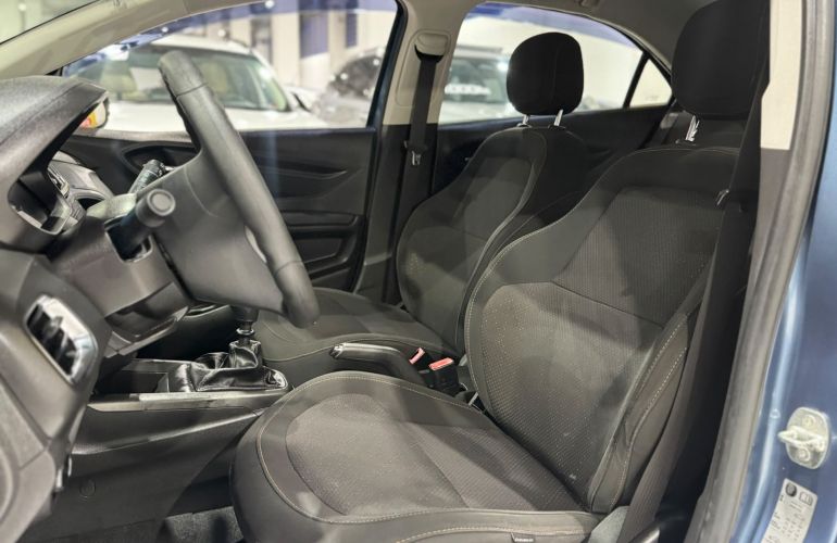 Chevrolet Onix 1.4 MPFi LT 8v - Foto #6