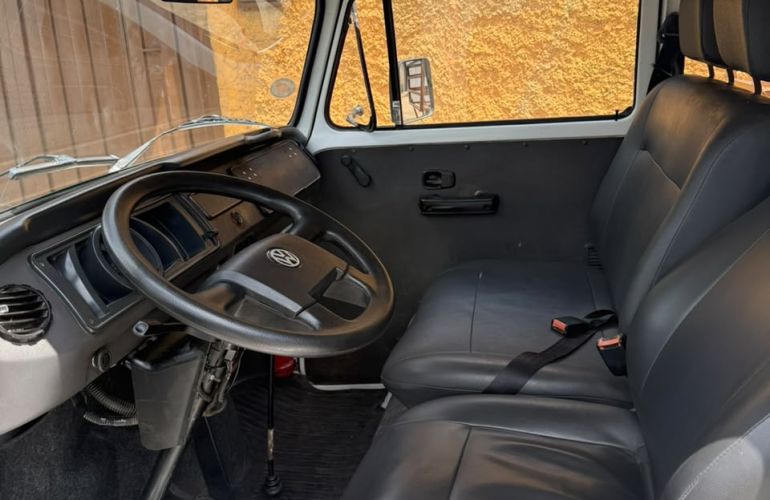 Volkswagen Kombi Standard 1.4 (Flex) - Foto #5