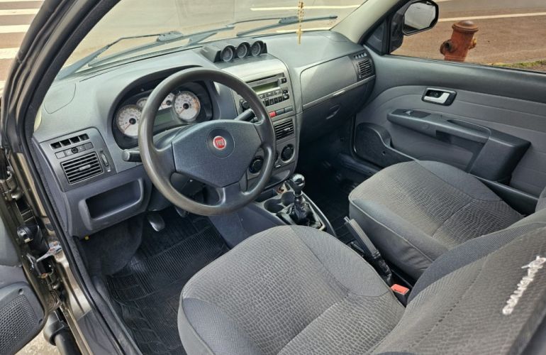 Fiat Strada Adventure Locker 1.8 8V (Flex) (Cabine Dupla) - Foto #2