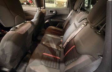 Fiat Toro 2.0 16V Turbo Diesel Freedom 4WD At9 - Foto #9