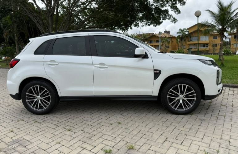 Mitsubishi Outlander Sport 2.0 GLS (Aut) - Foto #3