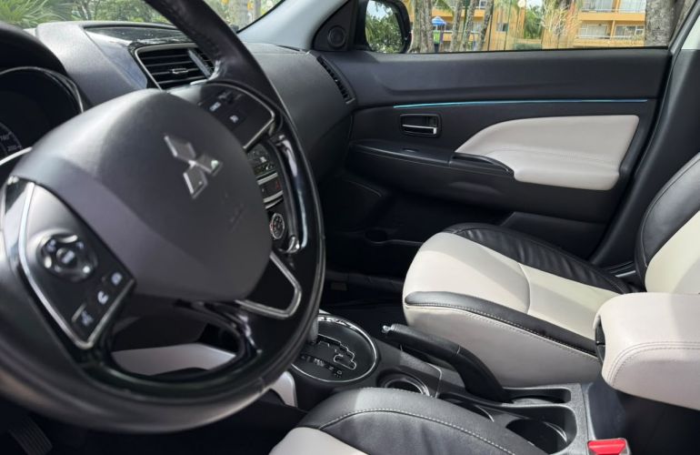 Mitsubishi Outlander Sport 2.0 GLS (Aut) - Foto #7