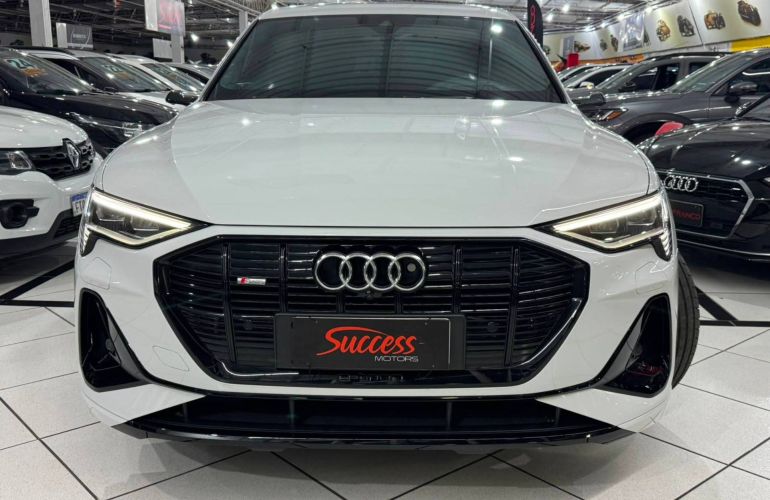 Audi E-tron Sportback S Quattro - Foto #3