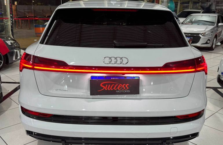 Audi E-tron Sportback S Quattro - Foto #6