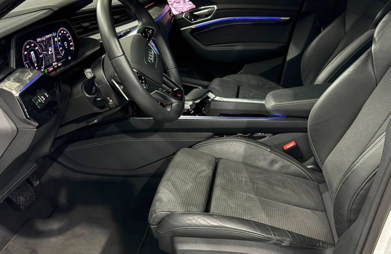 Audi E-tron Sportback S Quattro - Foto #10