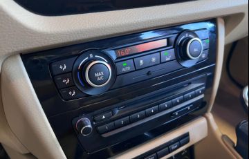 BMW X1 2.0 16V Turbo Sdrive20i - Foto #8