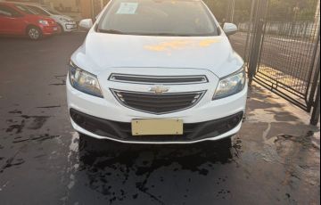 Chevrolet Onix 1.4 MPFi LT 8v