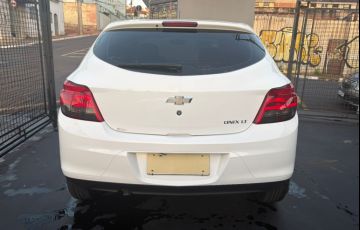 Chevrolet Onix 1.4 MPFi LT 8v - Foto #5