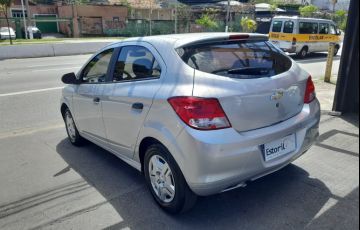 Chevrolet Onix 1.0 MPFi LS 8v - Foto #8