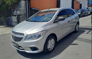Chevrolet Onix 1.0 MPFi LS 8v - Foto #9