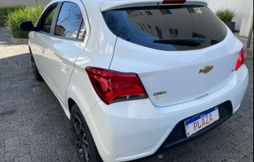 Chevrolet Onix 1.4 MPFi LT 8v - Foto #7