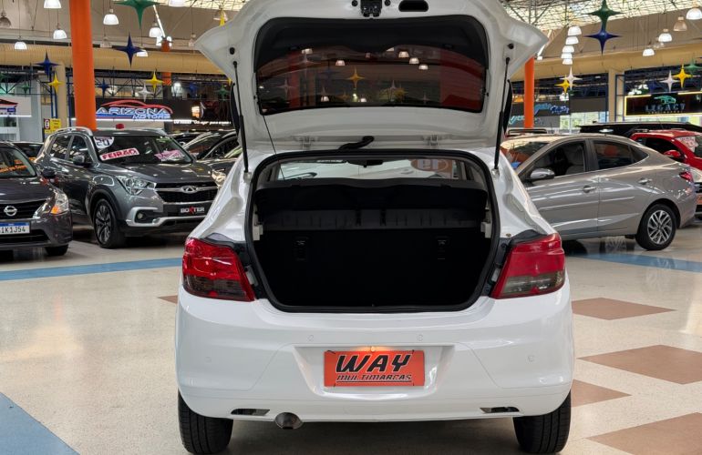 Chevrolet Onix 1.0 MPFi Joy 8v - Foto #9