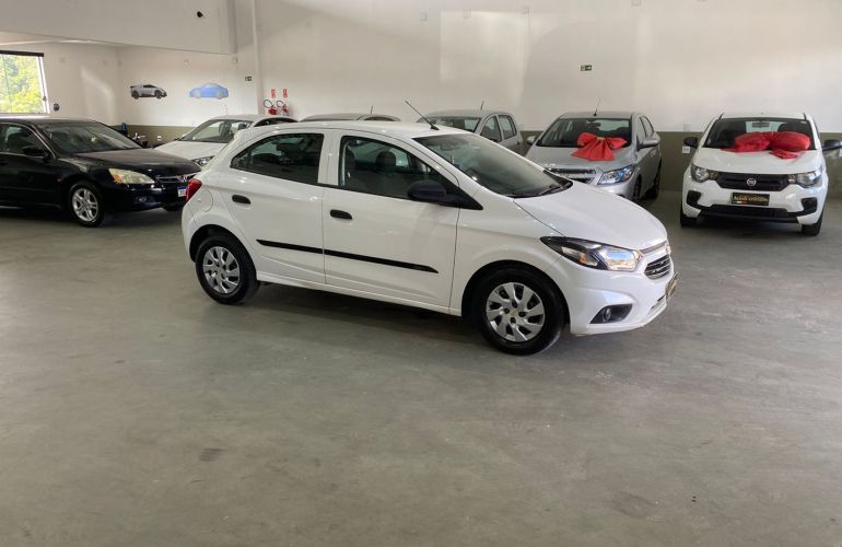 Chevrolet Onix 1.0 MPFi Joy 8V Flex 4p Manual - Foto #2