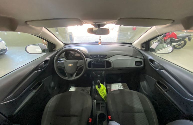 Chevrolet Onix 1.0 MPFi Joy 8V Flex 4p Manual - Foto #8