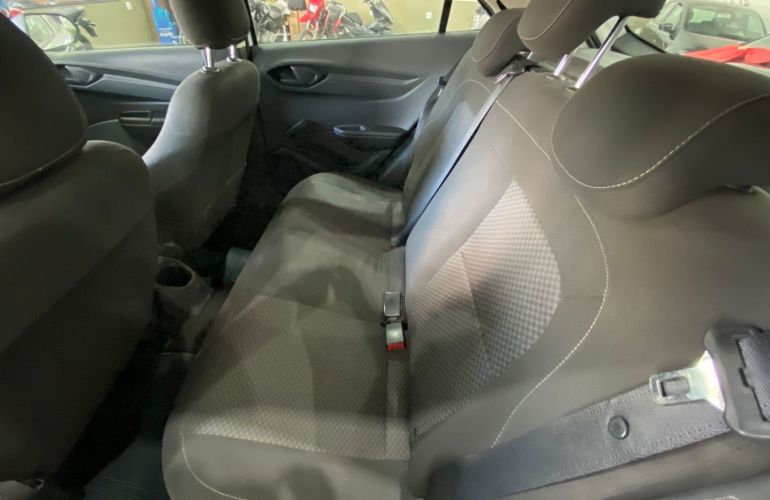 Chevrolet Onix 1.0 MPFi Joy 8V Flex 4p Manual - Foto #9