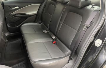 Chevrolet Onix 1.0 Turbo Plus Premier - Foto #10