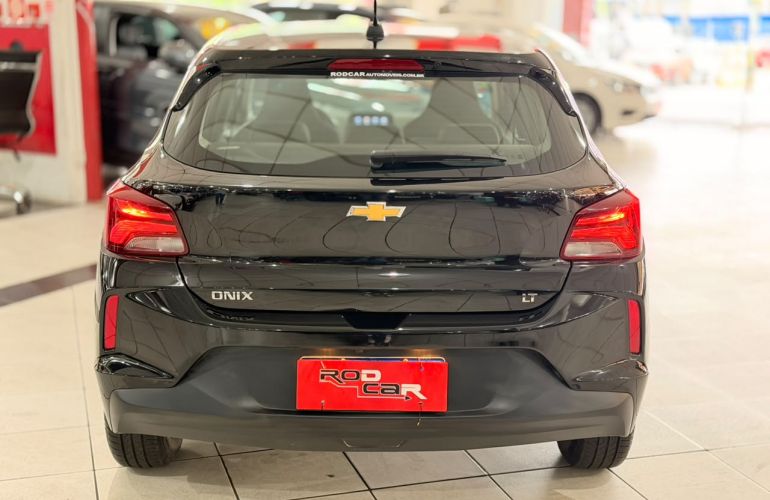 Chevrolet Onix 1.0 LT - Foto #5
