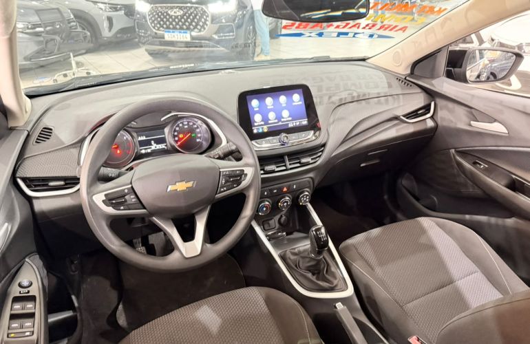 Chevrolet Onix 1.0 LT - Foto #9