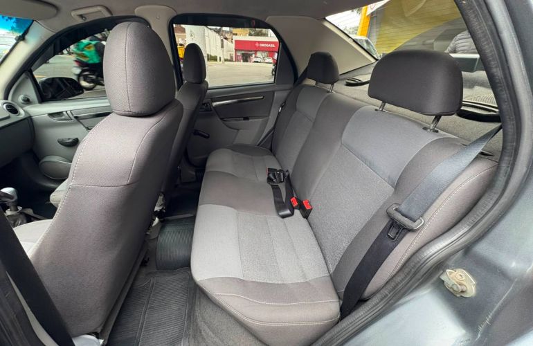 Chevrolet Prisma 1.4 MPFi LT 8v - Foto #8