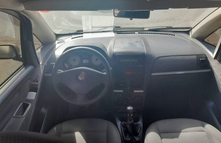 Fiat Idea 1.4 MPi Elx 8v - Foto #6