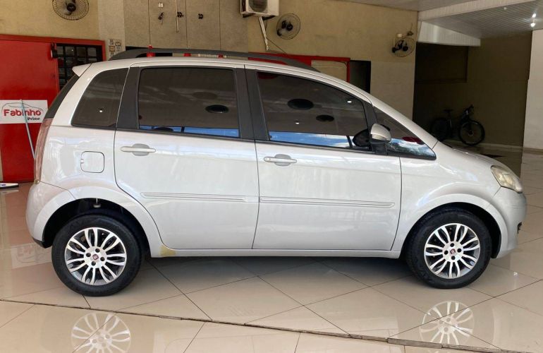 Fiat Idea 1.4 MPi Attractive 8v - Foto #3