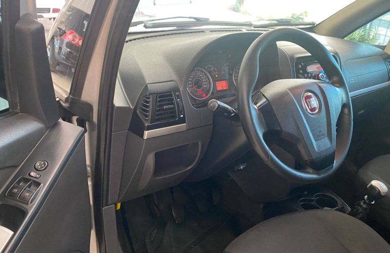 Fiat Idea 1.4 MPi Attractive 8v - Foto #10