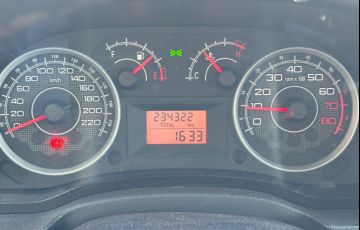 Fiat Idea 1.4 MPi Attractive 8v - Foto #9