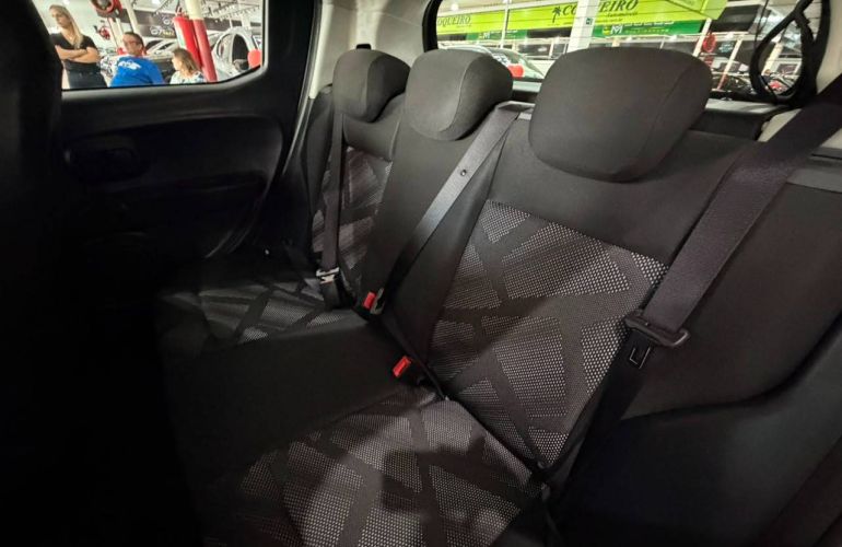 Fiat Mobi 1.0 Evo Like - Foto #8