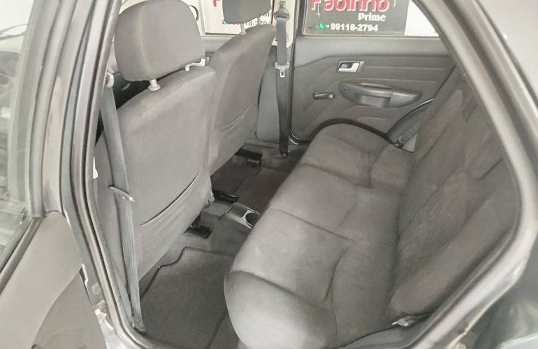 Fiat Siena 1.0 MPi El 8v - Foto #5