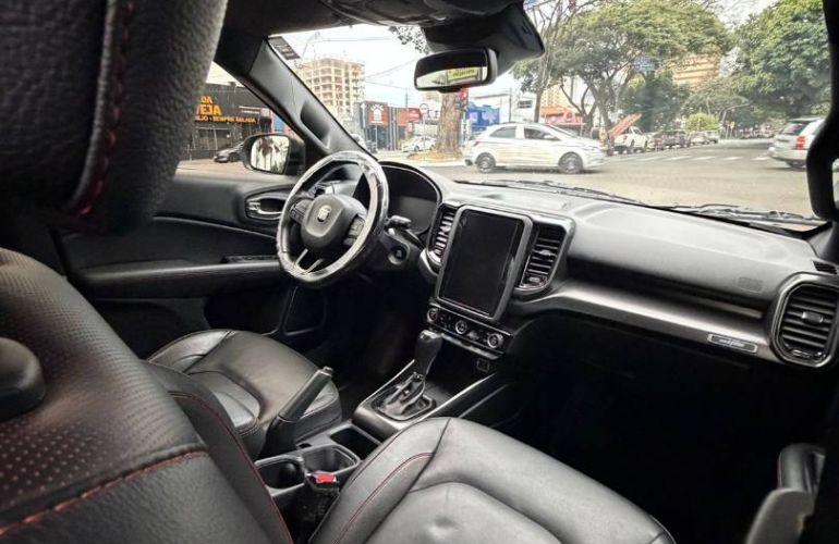 Fiat Toro 2.0 16V Turbo Ultra 4wd - Foto #9