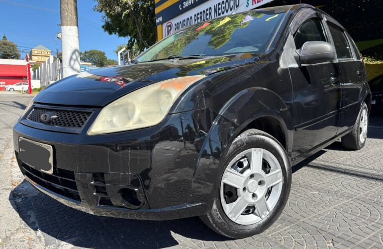 Ford Fiesta 1.0 MPi Hatch 8v - Foto #2
