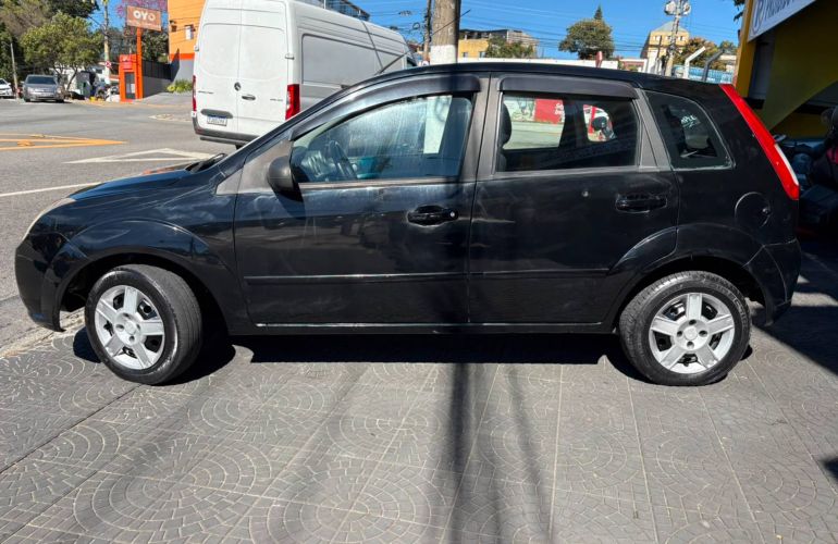 Ford Fiesta 1.0 MPi Hatch 8v - Foto #4