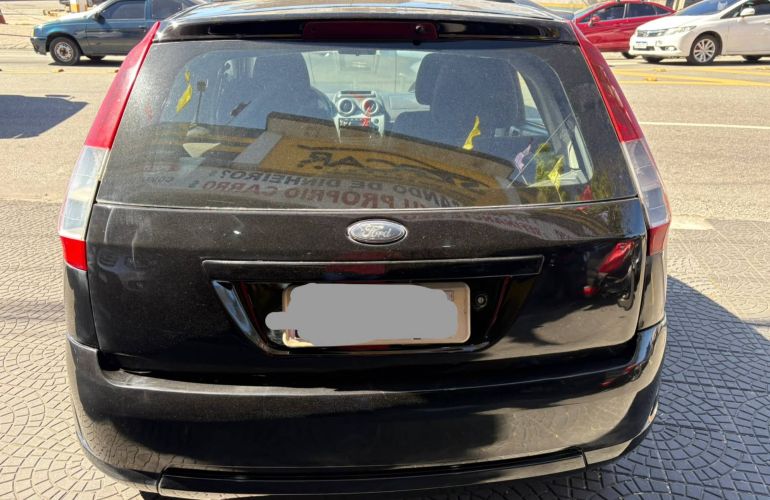 Ford Fiesta 1.0 MPi Hatch 8v - Foto #6