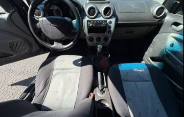 Ford Fiesta 1.0 MPi Hatch 8v - Foto #7