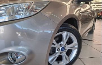 Ford Focus 2.0 S Sedan 16V Auto - Foto #8