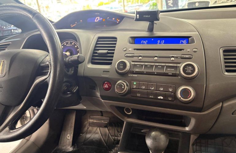 Honda Civic 1.8 LXS 16v - Foto #7