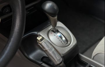 Honda Civic 1.8 LXS 16v - Foto #5